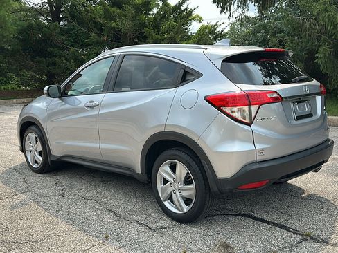 Used 2019 Honda HR-V EX image 8