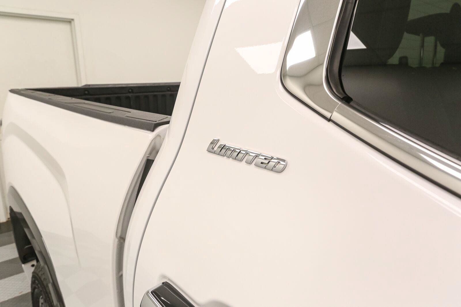 Used 2023 Toyota Tundra Limited w/ Power Package AWD/4WD image 9