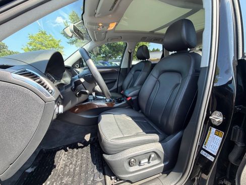 Used 2015 Audi Q5 2.0T Premium Plus w/ Technology Package AWD/4WD image 31