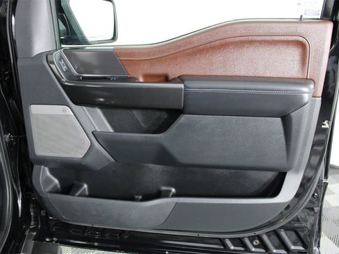 Used 2021 Ford F150 Lariat w/ Equipment Group 502A High image 40