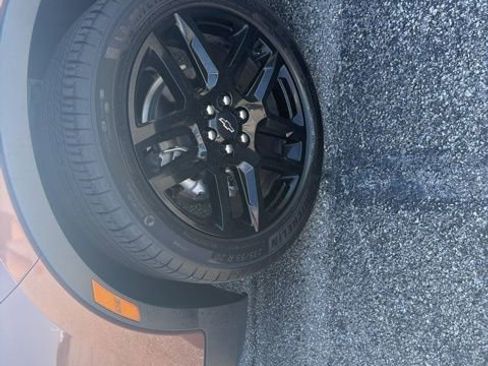 Used 2023 Chevrolet Blazer LT FWD image 9