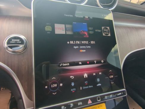 New 2025 Mercedes-Benz GLC 350e 4MATIC image 6