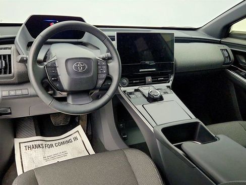 Used 2024 Toyota bZ4X AWD image 13