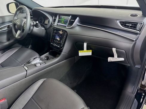 Certified 2025 INFINITI QX50 Sport image 38