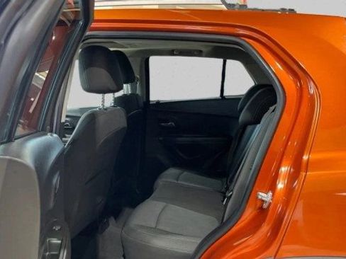 Used 2015 Chevrolet Trax LT w/ LT Sun and Sound Package image 11