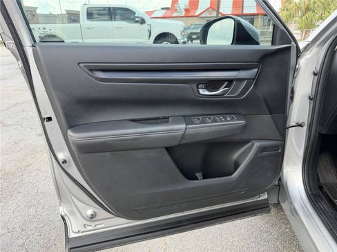 Used 2024 Honda CR-V LX image 11