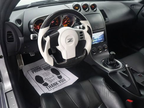 Used 2003 Nissan 350Z Touring RWD image 38
