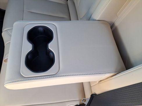 New 2025 Jeep Grand Cherokee Limited image 11