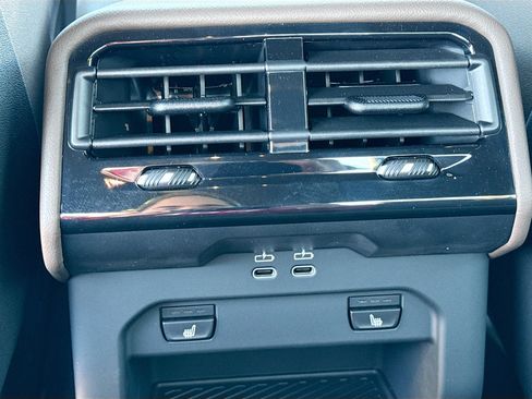 New 2026 BMW 530i w/ Executive Package image 21