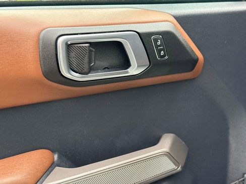 Used 2023 Ford Bronco Outer Banks w/ Sasquatch Package image 19