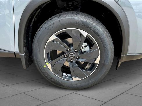 New 2026 Nissan Rogue SV image 12