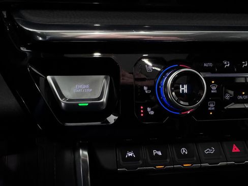 Certified 2025 GMC Sierra 1500 Denali w/ Denali Reserve Package image 23