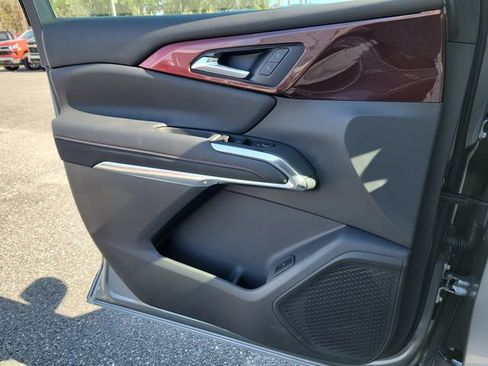 New 2026 Chevrolet Traverse Z71 w/ Driver Confidence Package image 19