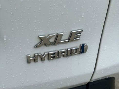 Certified 2021 Toyota RAV4 XLE w/ Convenience Package AWD/4WD image 14