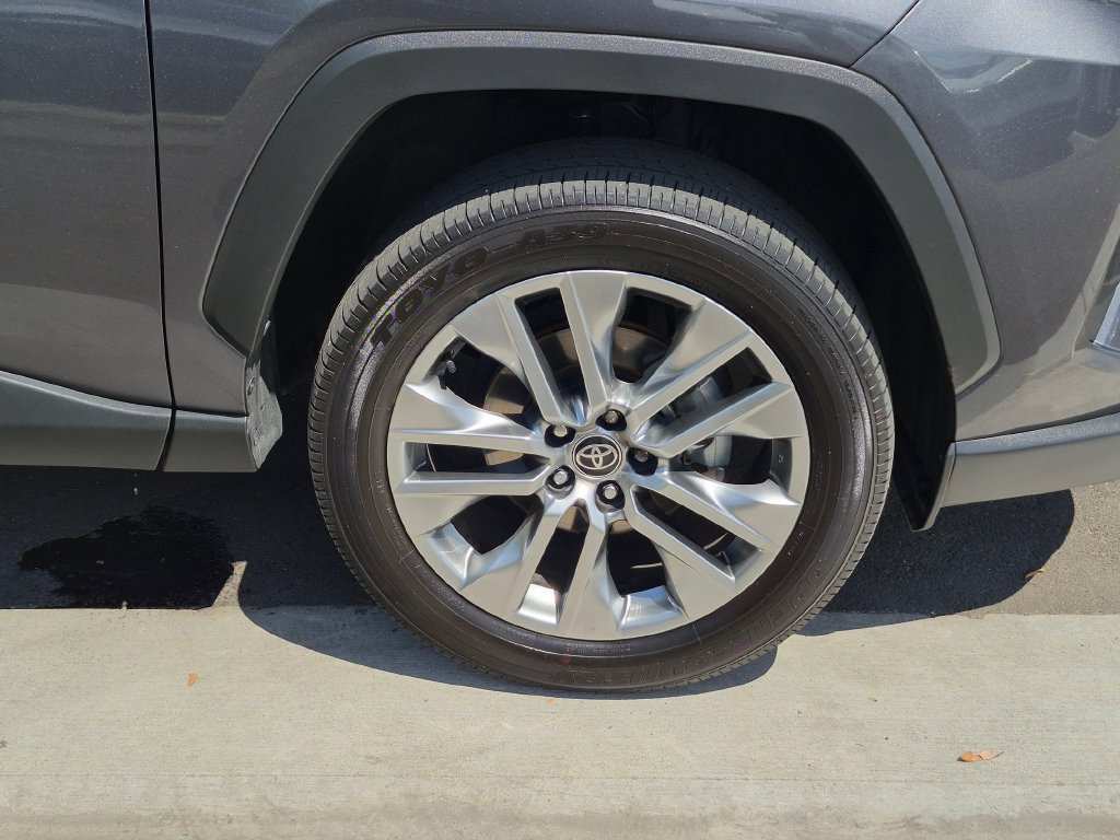 Used 2023 Toyota RAV4 XLE Premium FWD image 30