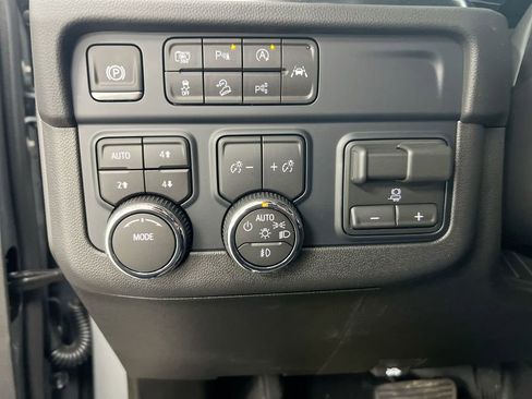 New 2026 Chevrolet Tahoe Premier AWD/4WD image 19