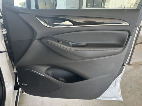 Used 2021 Buick Enclave Avenir w/ Avenir Technology Package image 39