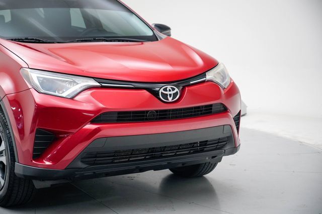 Used 2016 Toyota RAV4 LE AWD/4WD image 13
