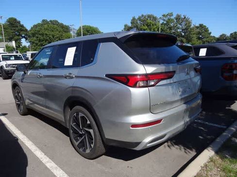 Used 2024 Mitsubishi Outlander SE AWD/4WD image 7