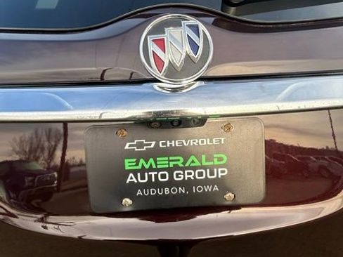 Used 2023 Buick Enclave Avenir image 33