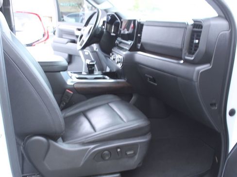 Used 2023 GMC Sierra 1500 SLT w/ SLT Premium Package image 31