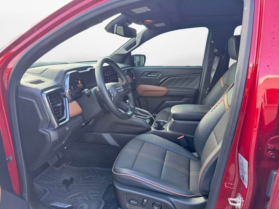 Certified 2024 GMC Canyon AT4 w/ Technology Package AWD/4WD image 11