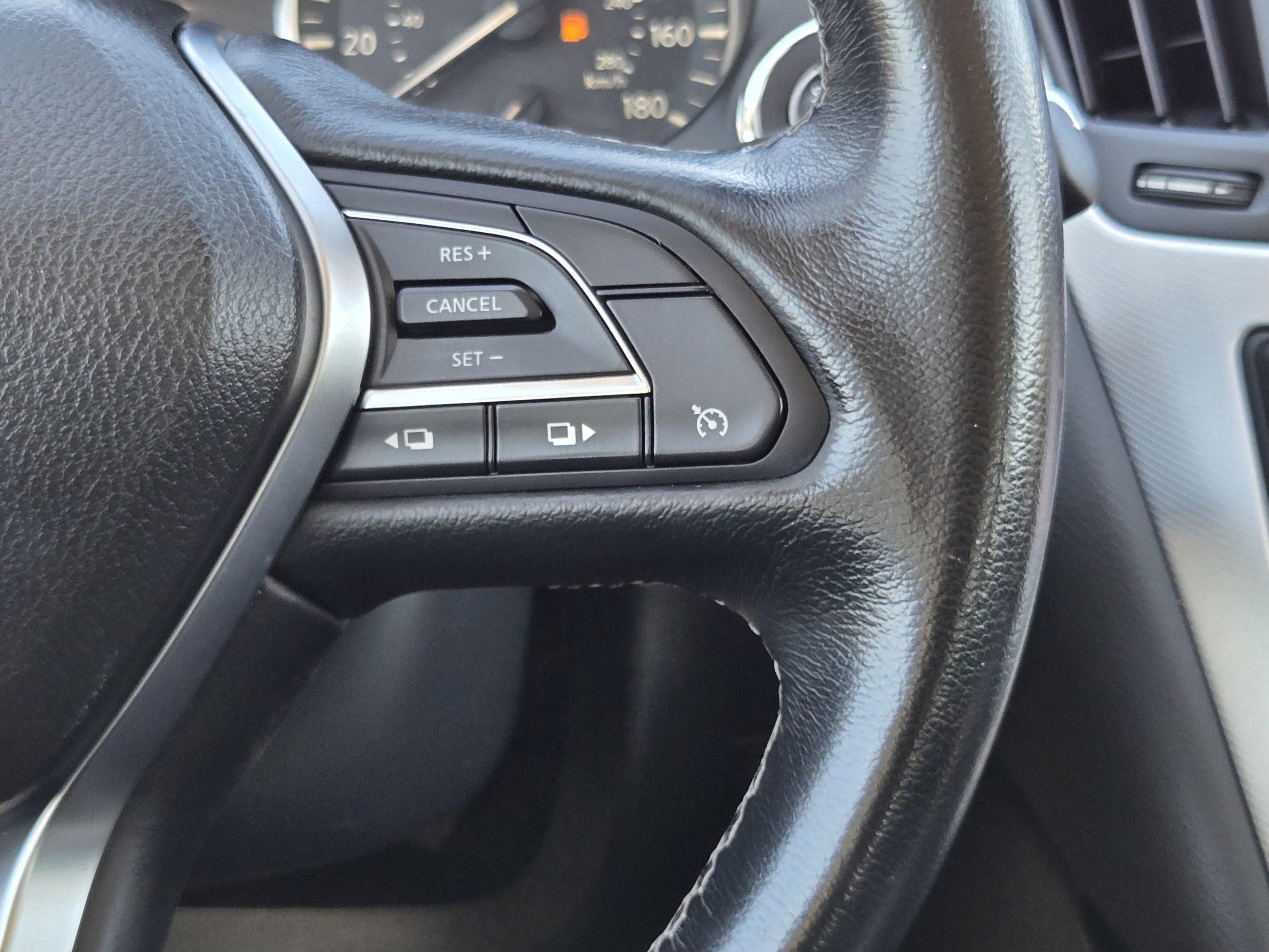 Used 2020 INFINITI Q50 Luxe RWD image 26