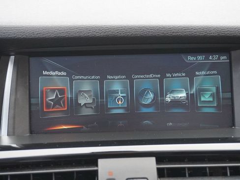 Used 2017 BMW X3 sDrive28i RWD image 32