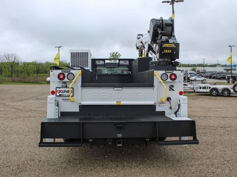 New 2025 Ford F550 4x4 Regular Cab Super Duty image 6