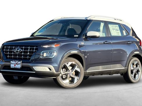Used 2026 Hyundai Venue SEL FWD image 2