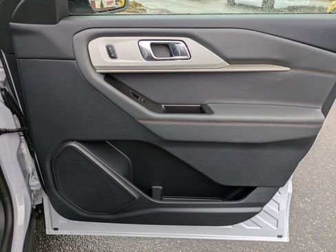 New 2026 Ford Explorer Active w/ Active Comfort Package image 36