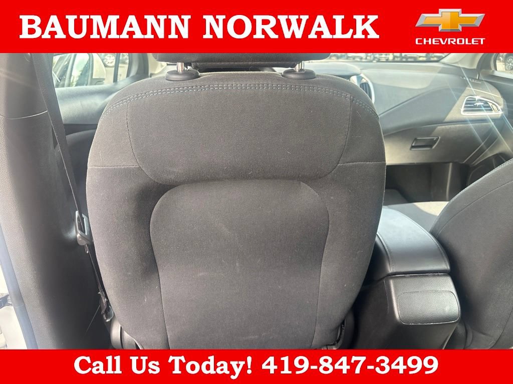 Used 2017 Chevrolet Cruze LT FWD image 44