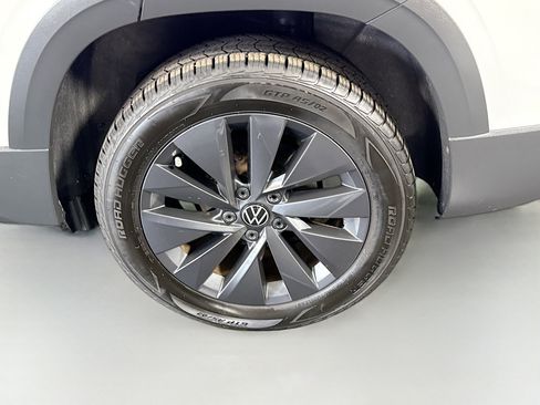Used 2022 Volkswagen Taos S FWD image 37