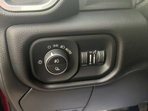 Used 2022 RAM 2500 Laramie AWD/4WD image 17