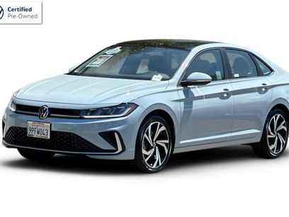 Certified 2025 Volkswagen Jetta SEL