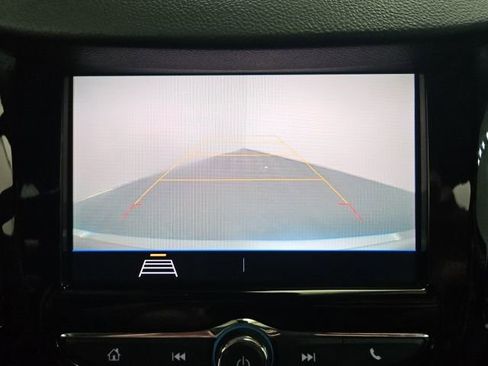 Used 2022 Chevrolet Trax LT w/ Sport Edition image 10