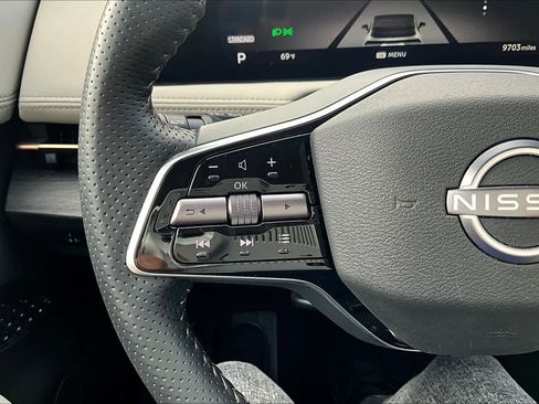 Used 2023 Nissan Ariya FWD image 22