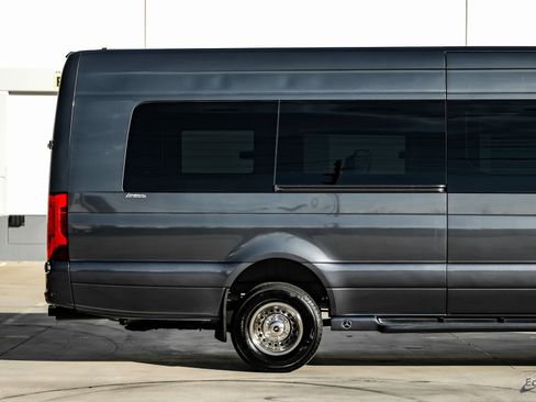 Used 2023 Mercedes-Benz Sprinter 3500 image 15