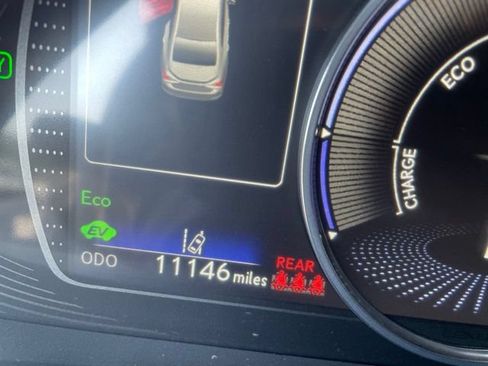 Used 2025 Lexus ES 300h w/ Technology Package FWD image 11