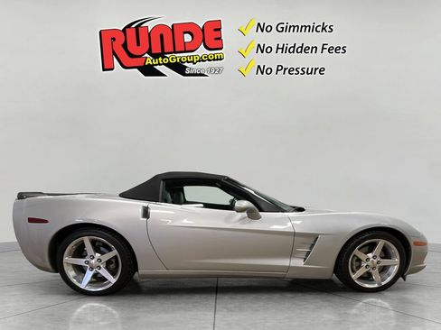 Used 2005 Chevrolet Corvette Convertible w/ Preferred Equipment Group RWD image 7