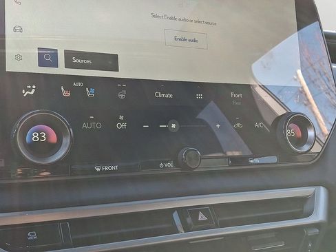 Used 2025 Lexus RX 350 Premium image 17