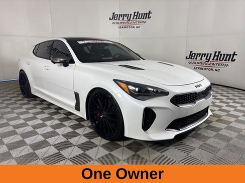 Used 2023 Kia Stinger GT2 image 4