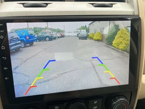 Used 2011 Ford Escape XLT w/ 202A Rapid Spec Order Code FWD image 18