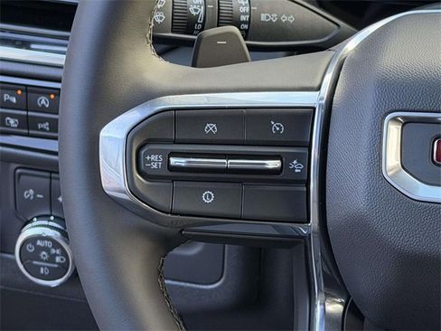 New 2026 GMC Yukon Elevation image 13