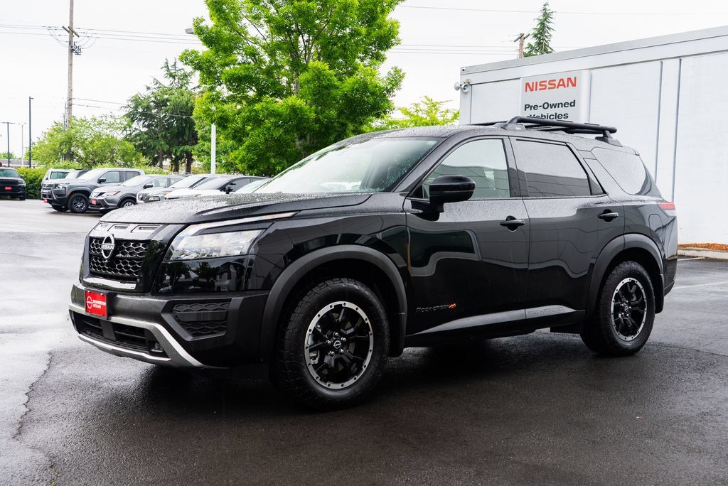 Used 2025 Nissan Pathfinder Rock Creek AWD/4WD image 3