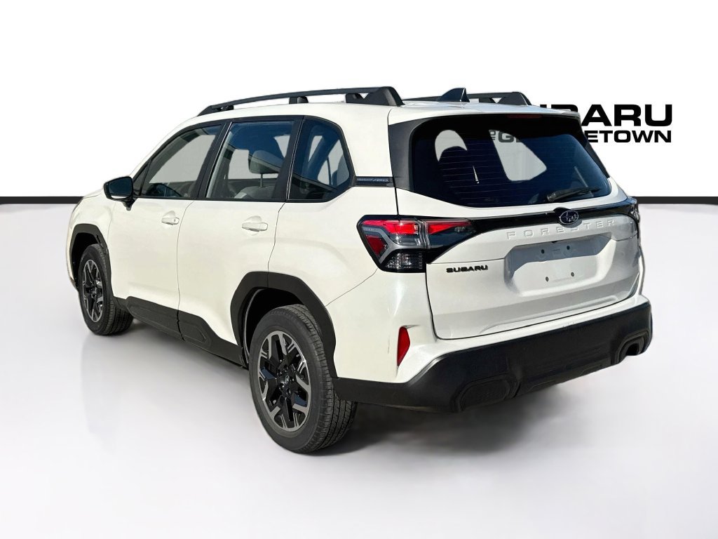 Used 2025 Subaru Forester AWD/4WD image 6