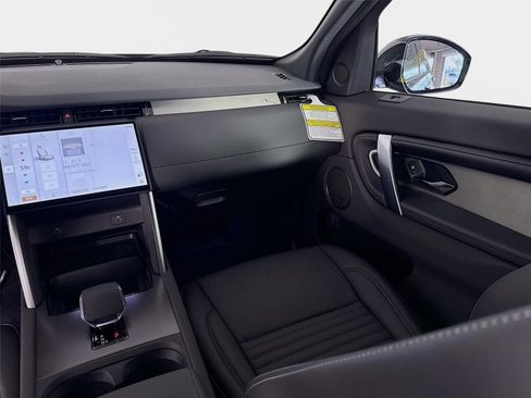 Used 2026 Land Rover Discovery Sport Landmark AWD/4WD image 26