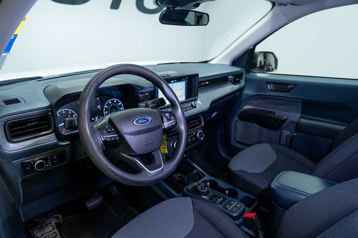 Used 2023 Ford Maverick XL FWD image 11
