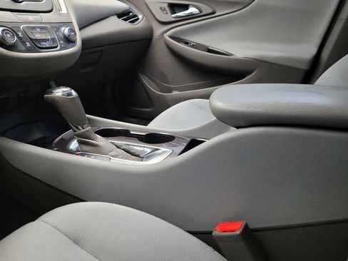 Used 2017 Chevrolet Malibu LS w/ LPO, Convenience Package 2 image 26