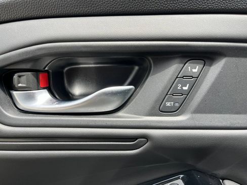 Used 2024 Honda Accord Touring image 12